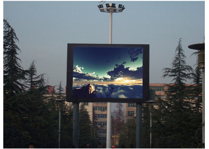 चीन पूर्ण रंग निविड़ अंधकार एलईडी विज्ञापन प्रदर्शन P5 आयरन कैबिनेट सामग्री मल्टी - उपयोग करें फैक्टरी